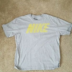 Mens Nike T-shirt XL